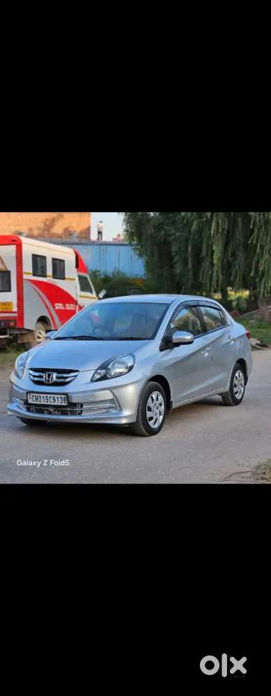 Honda Amaze 2015 Diesel Well Maintained