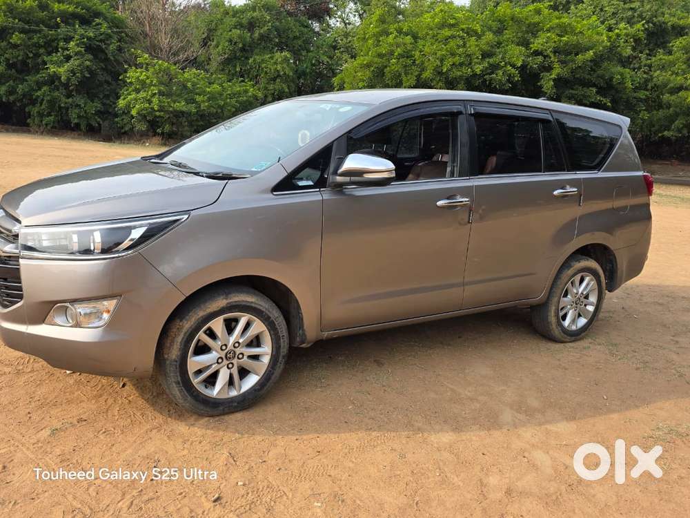 Toyota Innova Crysta 2.8z Automatic, 2017, Diesel