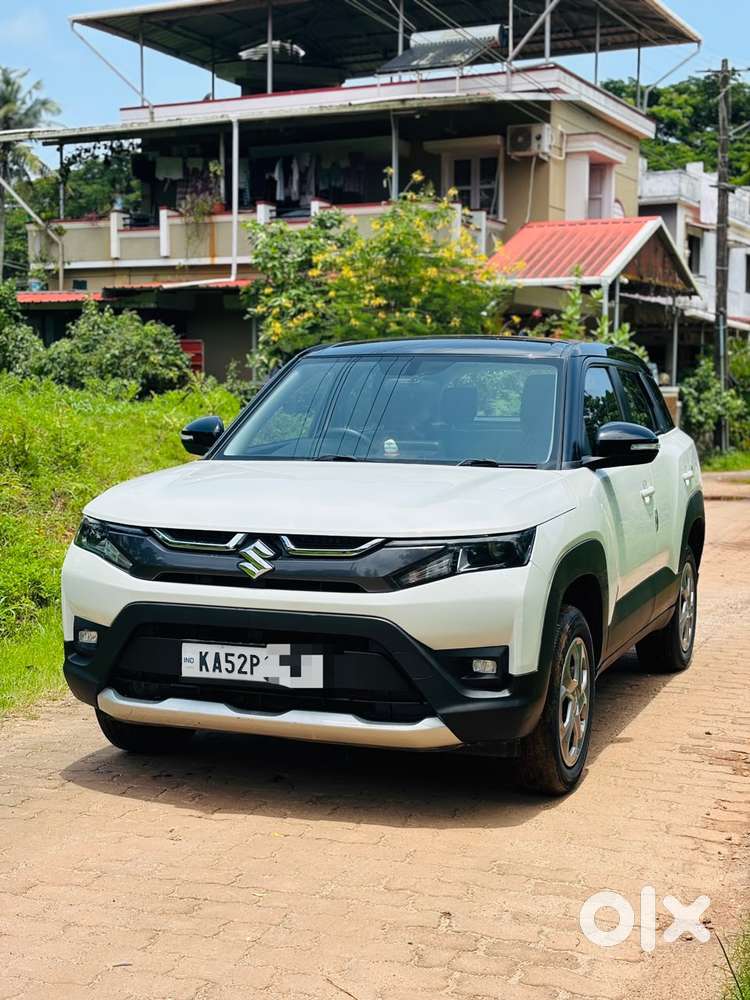 Maruti Suzuki Brezza 1.5 Vxi Smart Hybrid, 2023, Petrol