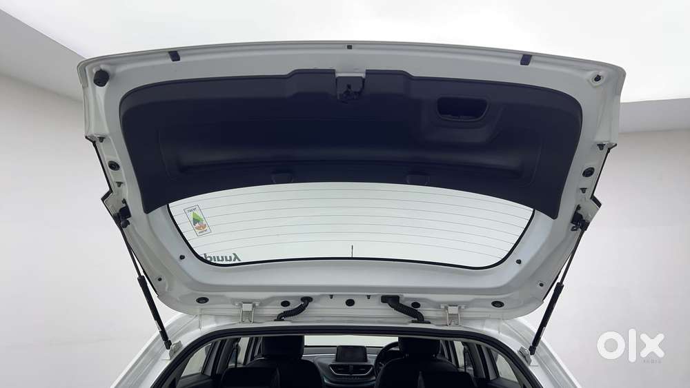 Tata Altroz 1.2 Xza Plus, 2022, Petrol