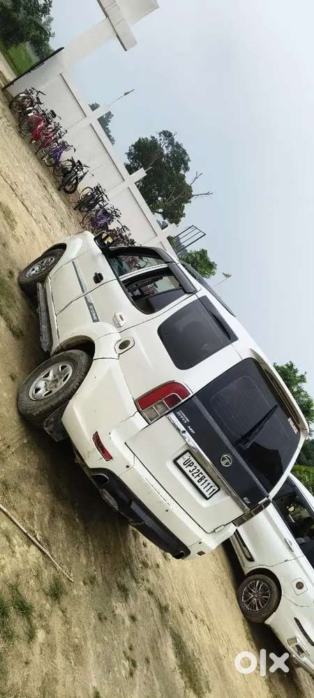 Tata Safari Storme 2013