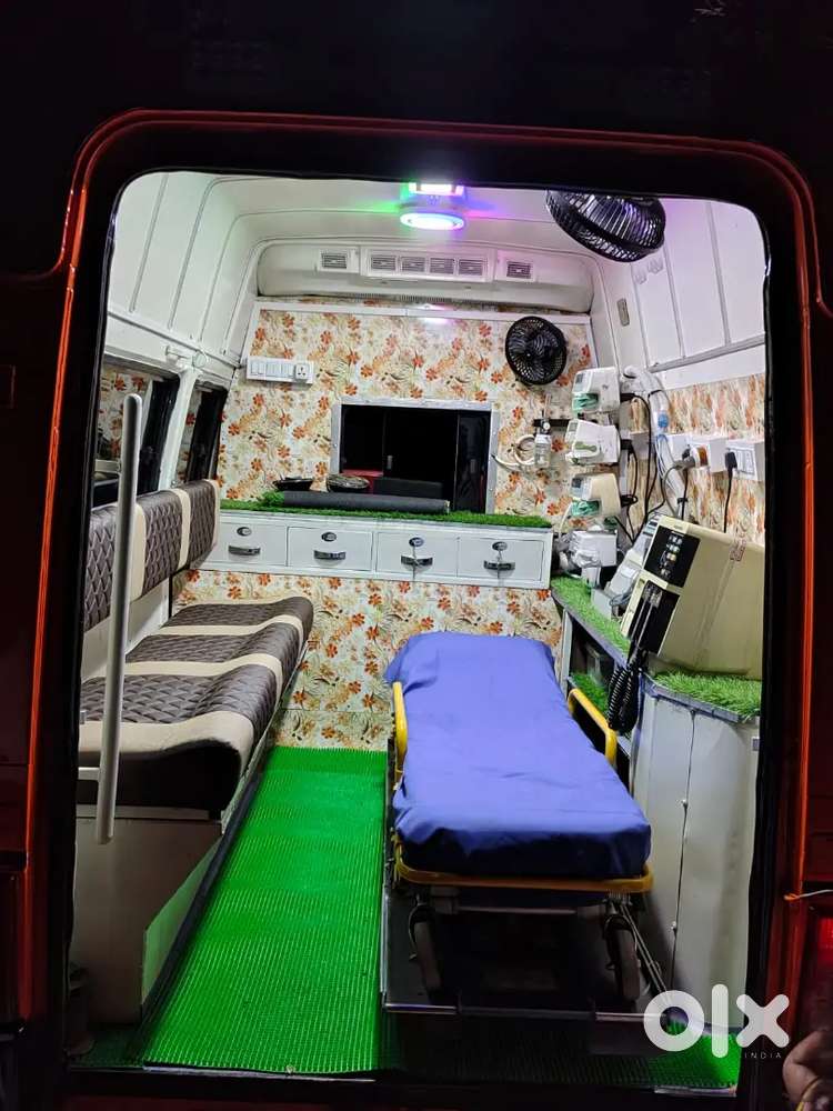 Ambulance Tata Winger  2013 Hi Roof