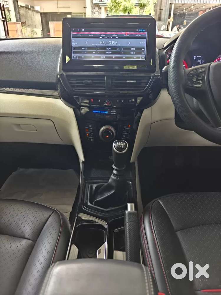 Mahindra Xuv 3xo, 2025, Petrol