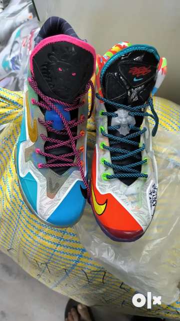 Lebron best sale foot size