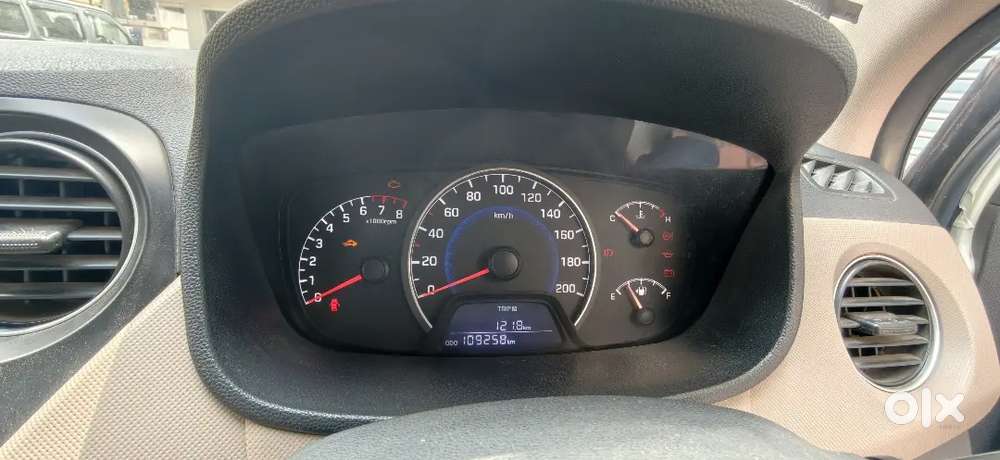 Hyundai Grand I10 2017 Petrol Cng Fitting Well Maintained