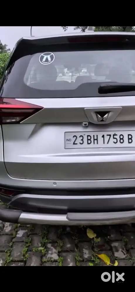 Mahindra Xuv700 Petrol 2023