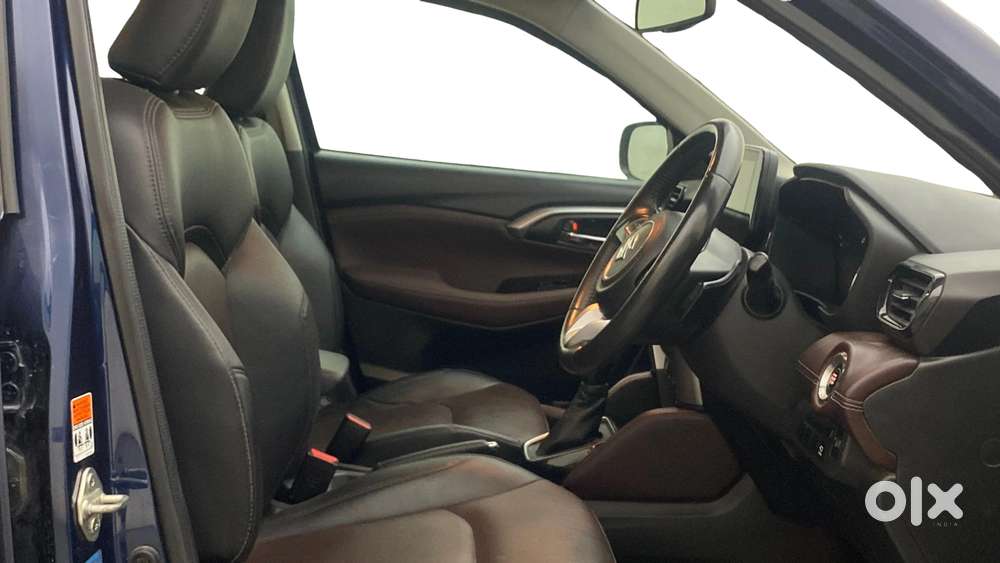 Maruti Suzuki Grand Vitara 1.5 Alpha Smart Hybrid At, 2022, Petrol