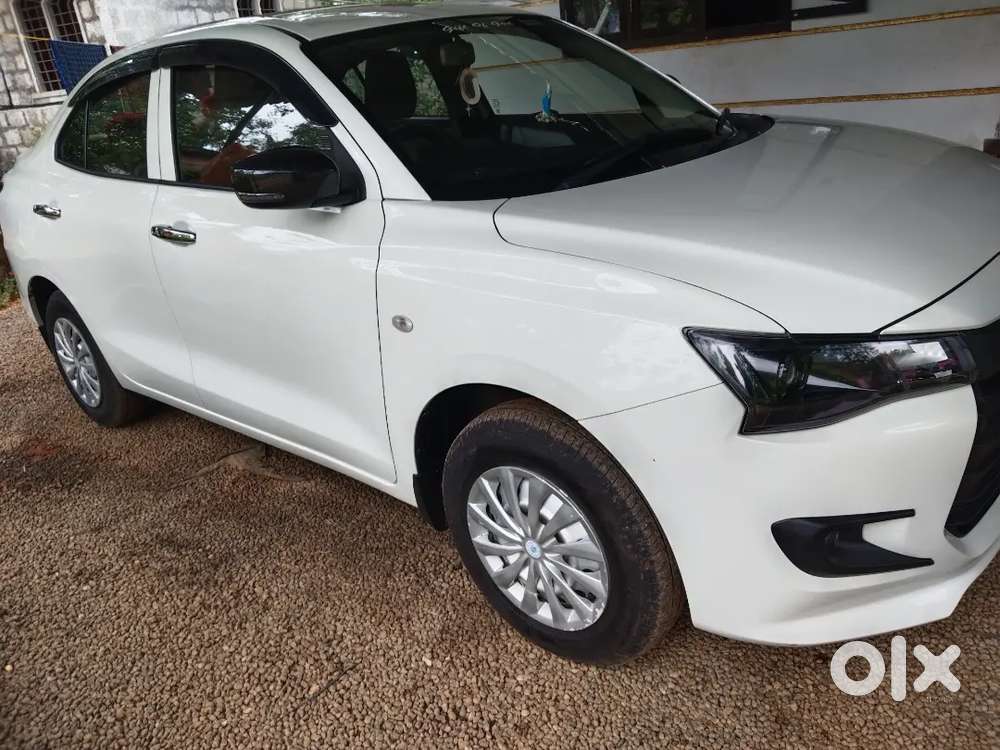 Maruti Suzuki Dezire Lxi Petrol