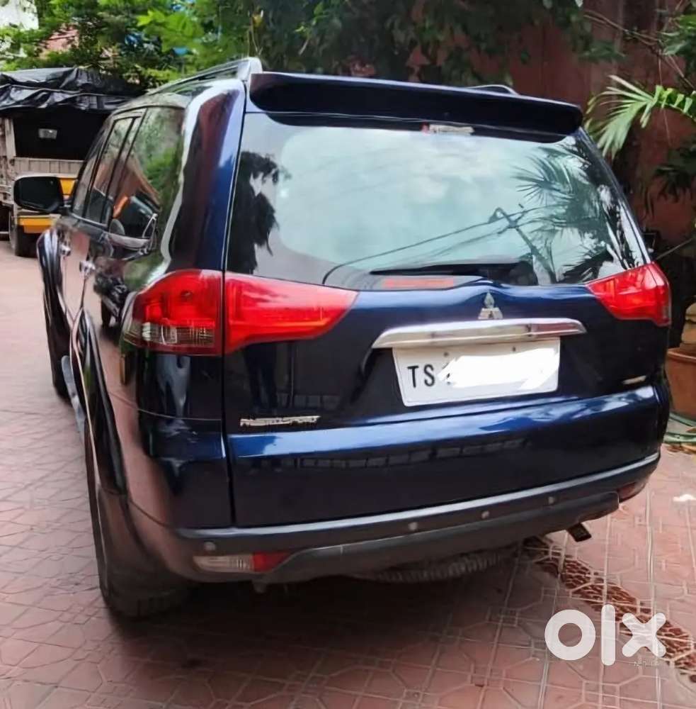 Mitsubishi Pajero Sport 2015 Diesel Well Maintained