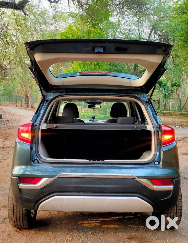 Mahindra Xuv300 W8 Option Diesel, 2022, Diesel