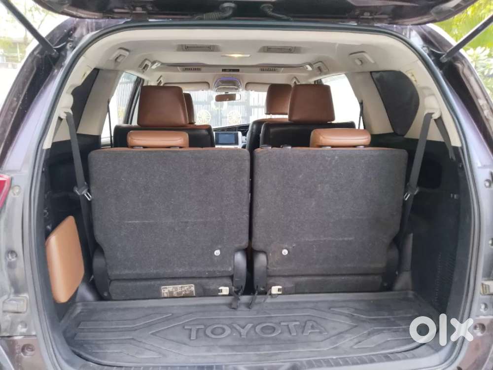 Toyota Innova Crysta 2.8 Zx At 7 Seater, 2018, Diesel