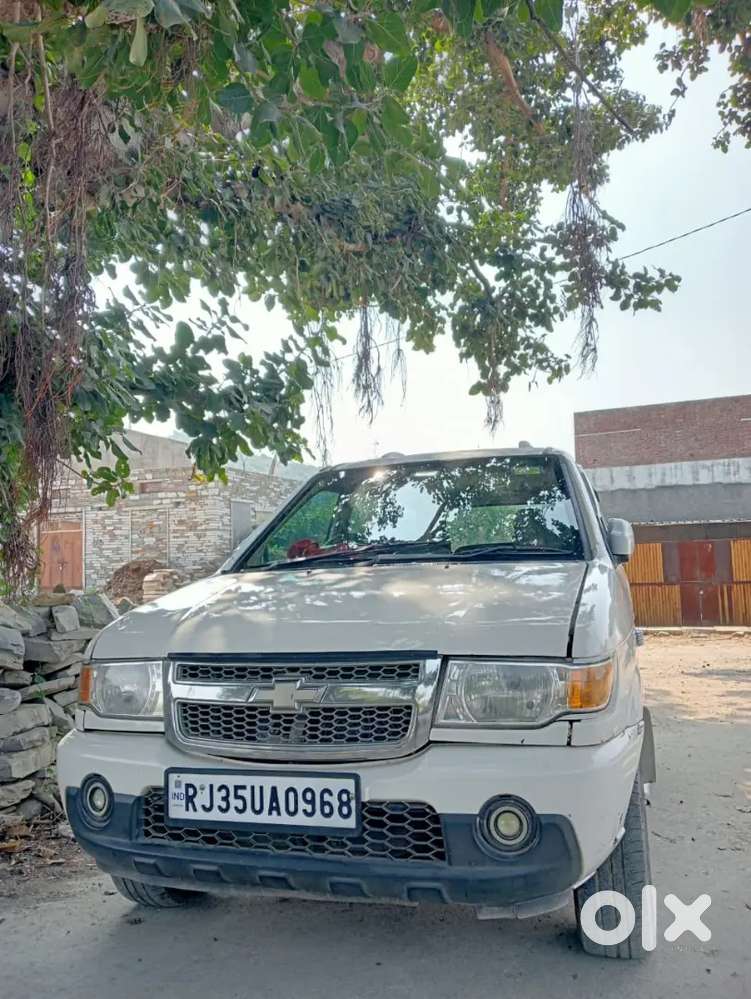 Chevrolet Tavera 2015