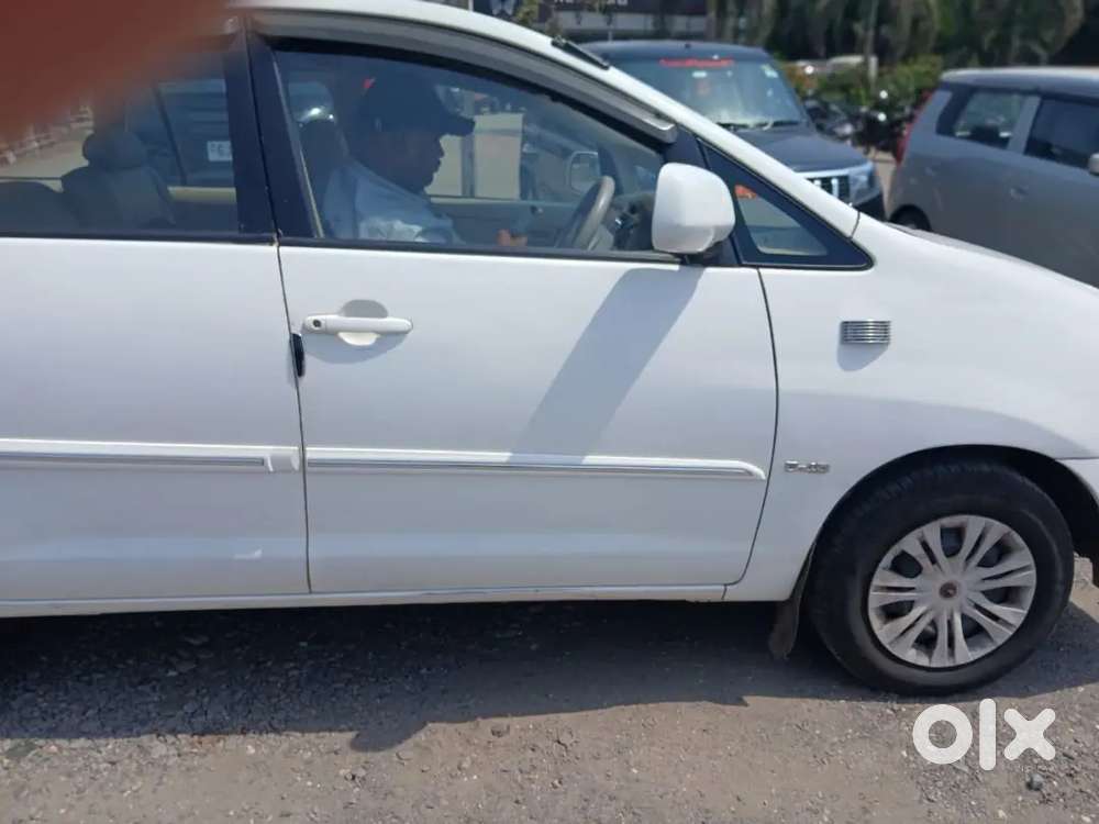 Toyota Innova 2.0 Vx 2009