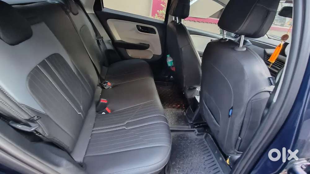 Tata Altroz 2025 Petrol 2500 Km Driven