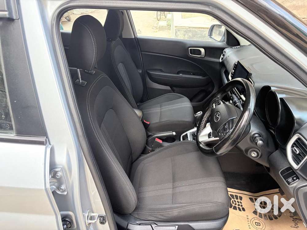 Hyundai Venue Sx Mt, 2022, Diesel