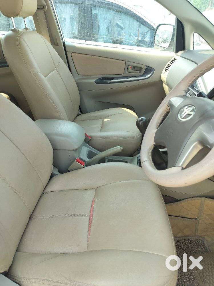 Toyota Innova 2.5 Z Diesel 7 Seater, 2013, Diesel