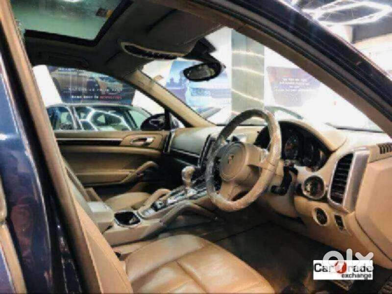 Porsche Cayenne, 2012