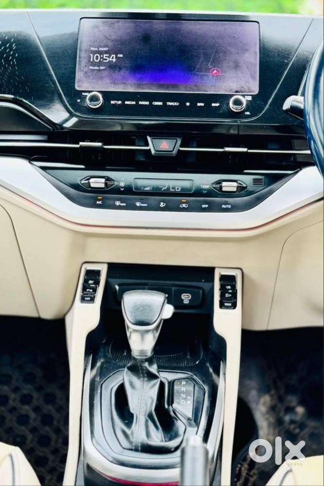 Kia Carens 1.5 Luxury Plus Diesel At 6 Str, 2022, Diesel