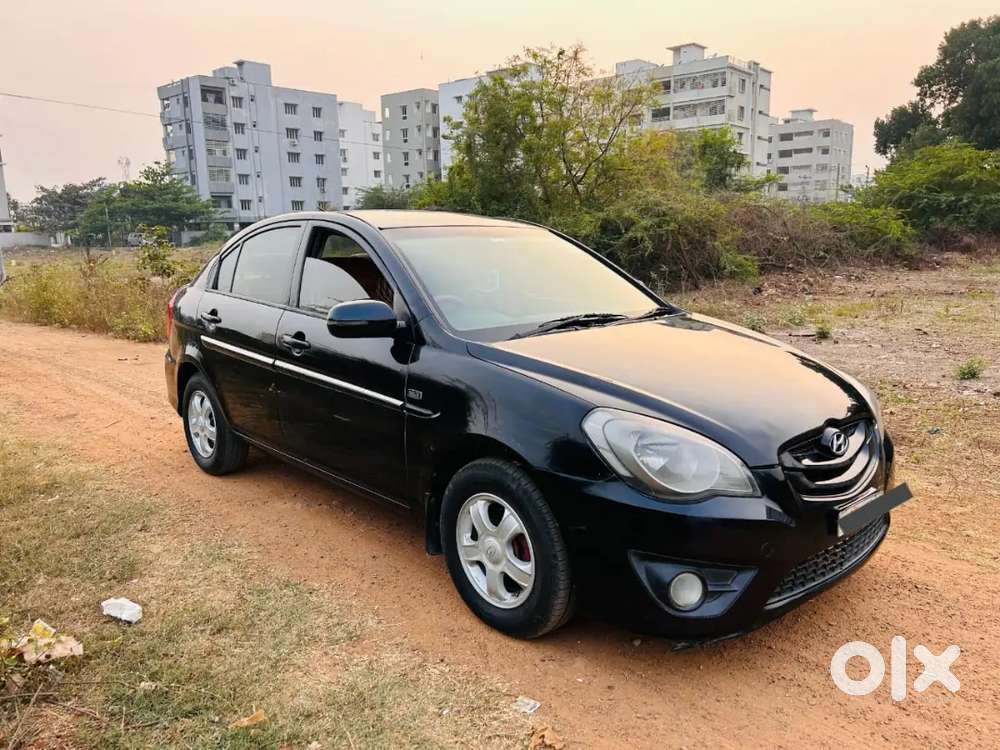 Hyundai Verna 2010 Model