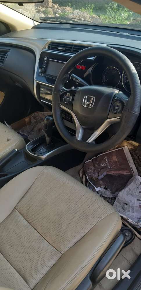 Honda City V At Sunroof I-vtec, 2015, Petrol