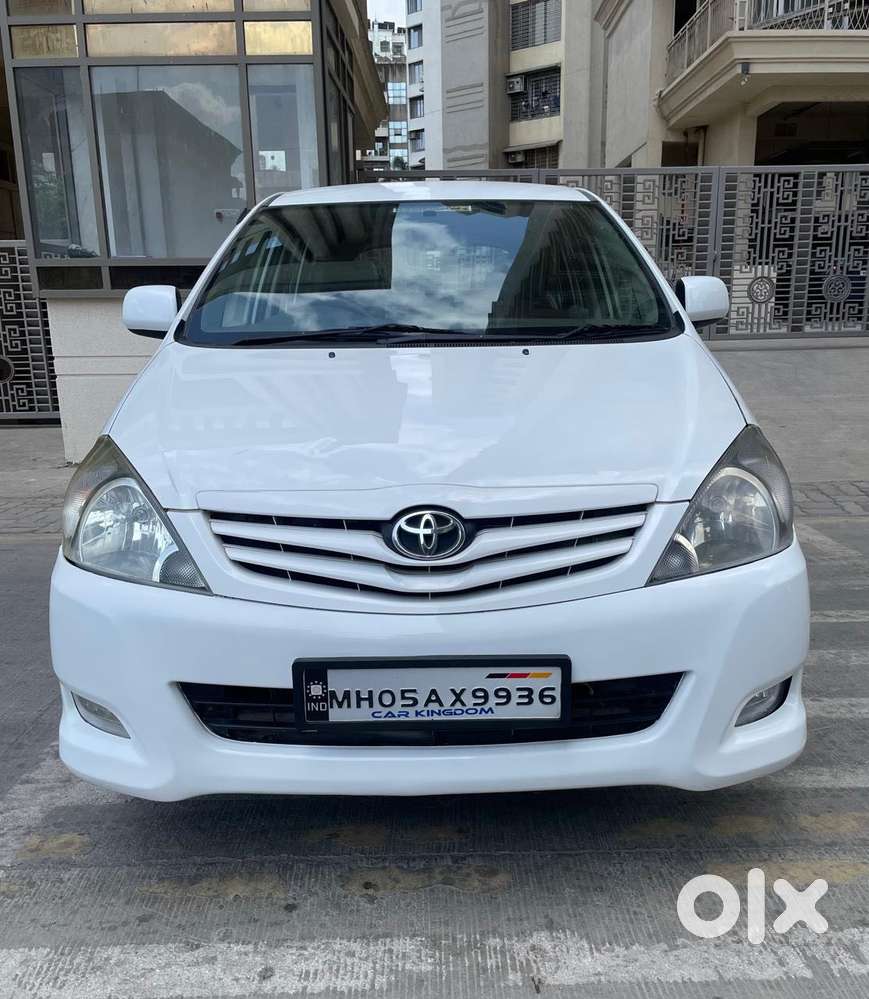 Toyota Innova 2.5 G (diesel) 8 Seater Bs Iv, 2011, Diesel