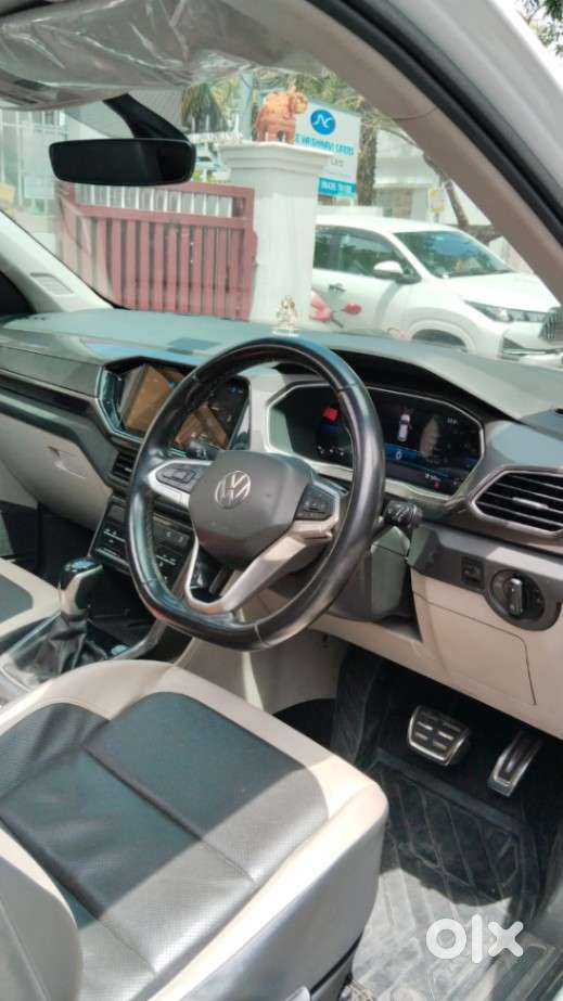 Volkswagen Taigun 1.0 Tsi Topline At, 2023, Petrol