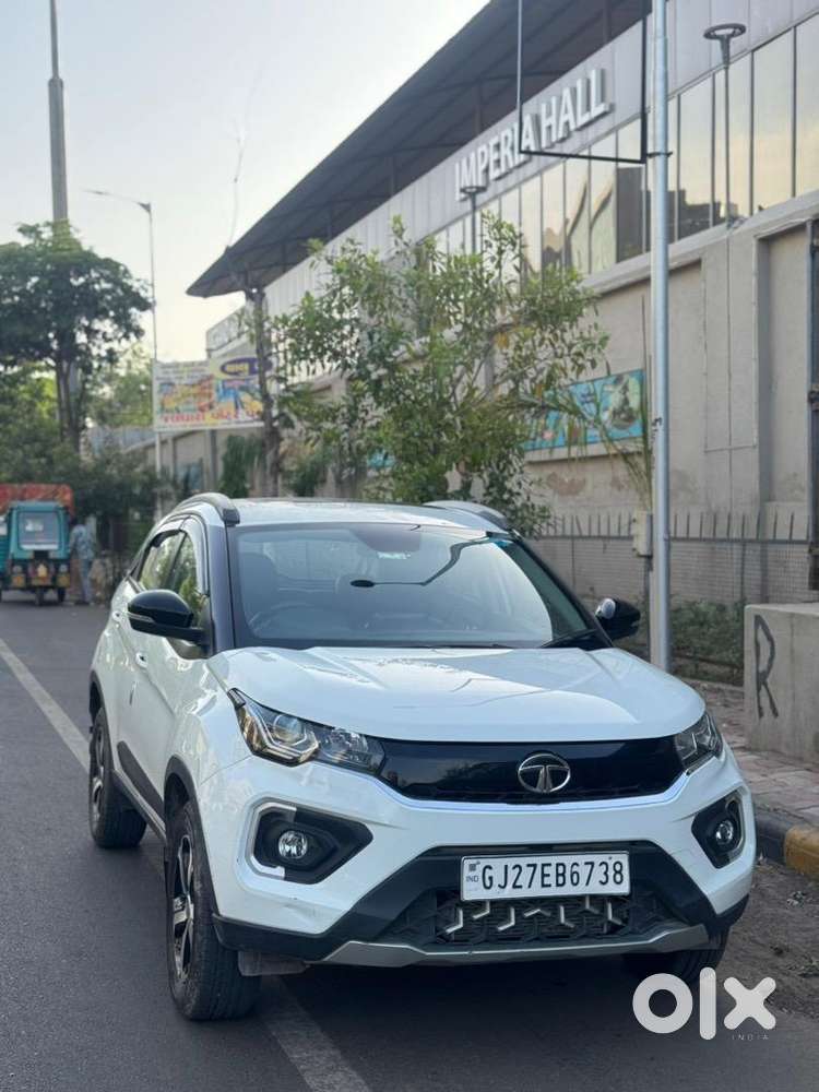 Tata Nexon 2022 Petrol, Less Driven, With Sunroof & Apple Carplay & Ap