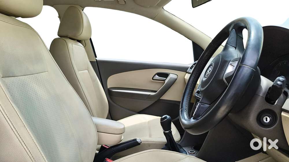 Volkswagen Vento 2010-2013 Petrol Highline, 2014, Petrol