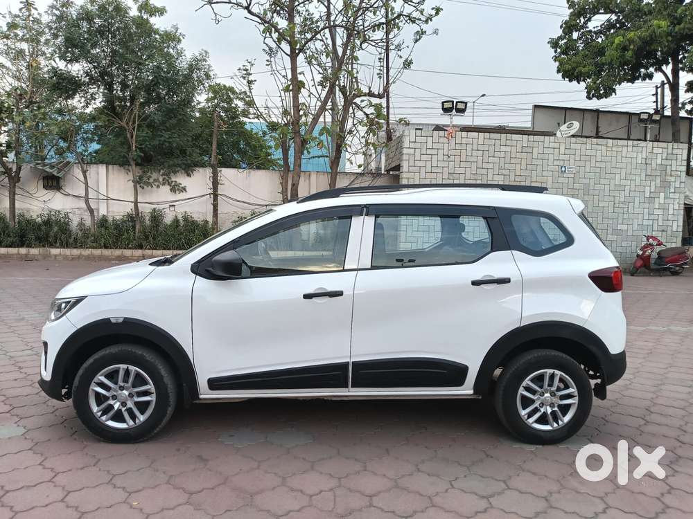 Renault Triber Rxl, 2024, Petrol