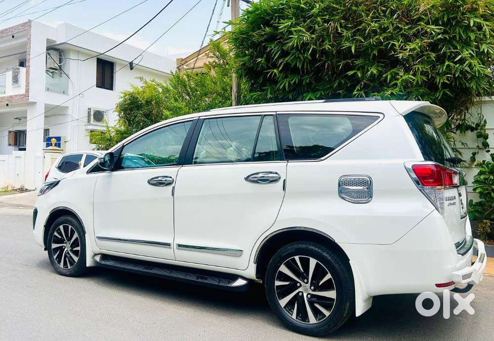 Toyota Innova Crysta 2.4 Z 7 Str, 2022, Diesel
