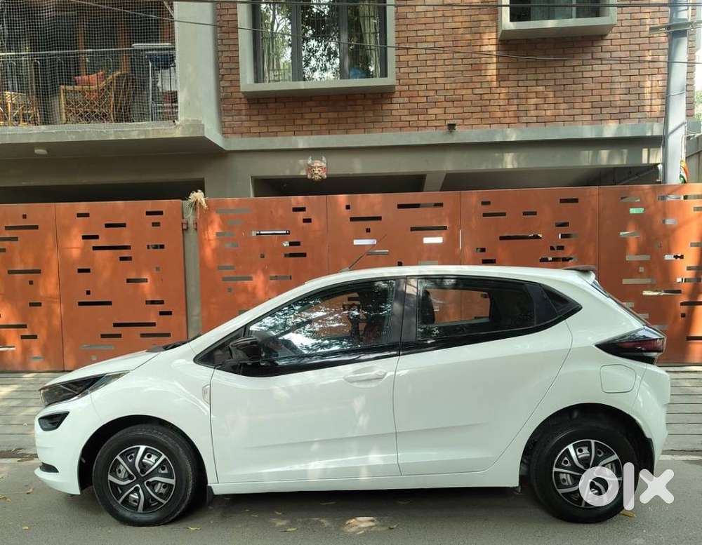 Tata Altroz 1.2 Xm, 2024, Petrol