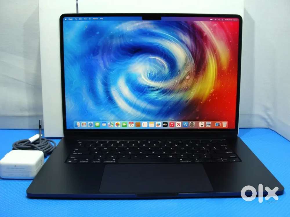 Apple MacBook Air A2941 2023 8CPU/10GPU 15.3 M2 8GB 256GB 100% Batter