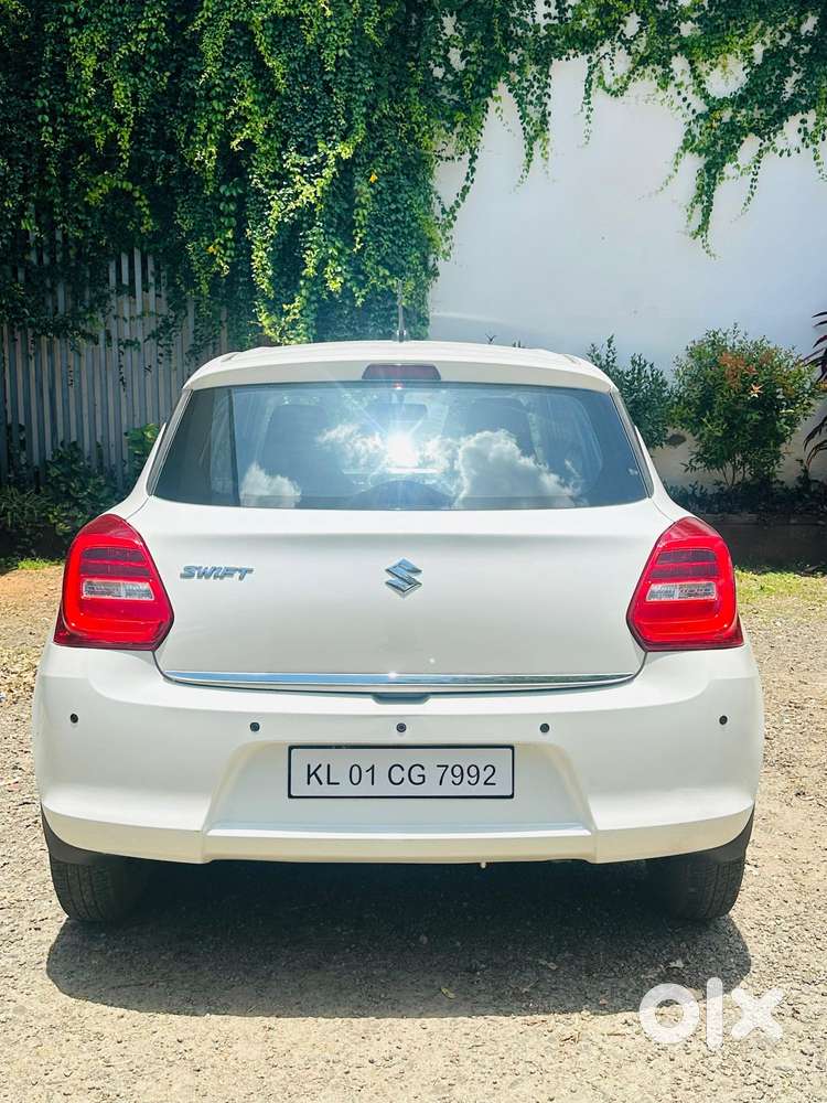 Maruti Suzuki Swift Lxi Optional-o, 2018, Petrol
