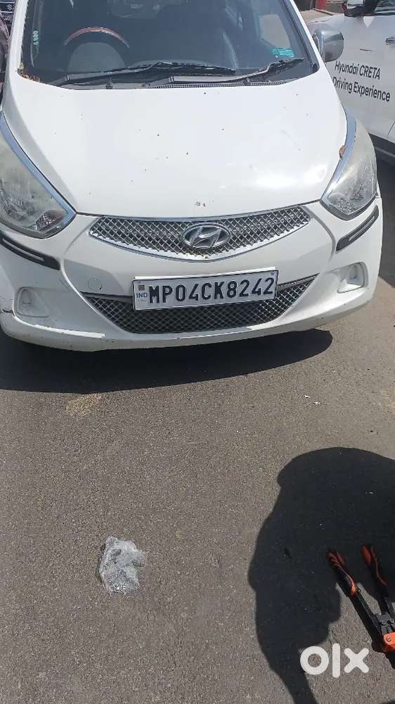 Hyundai Eon 2013 Lpg 70000 Km Driven