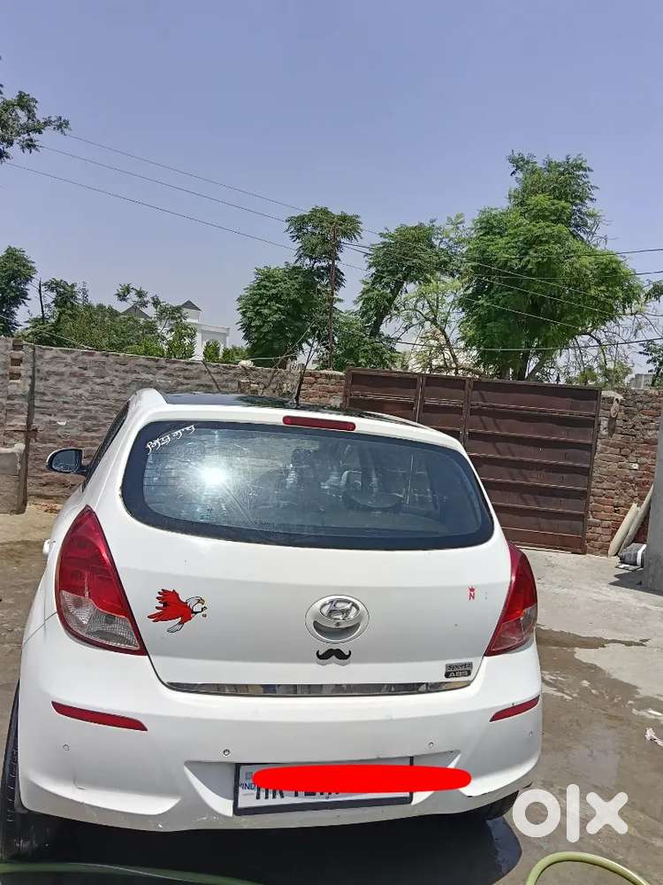 Hyundai I20 2012 Diesel 97416 Km Driven
