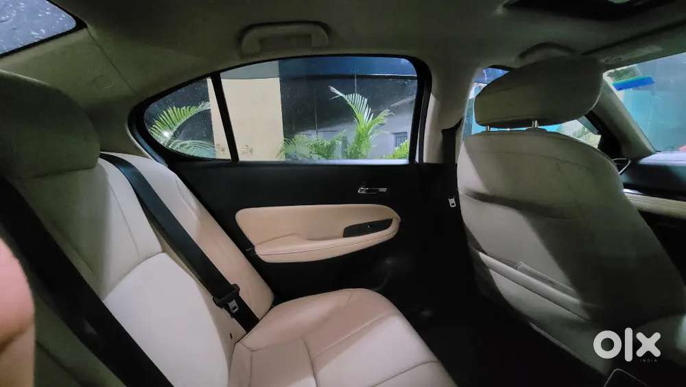 Honda City Zx 2021 Petrol 14000 Km Driven