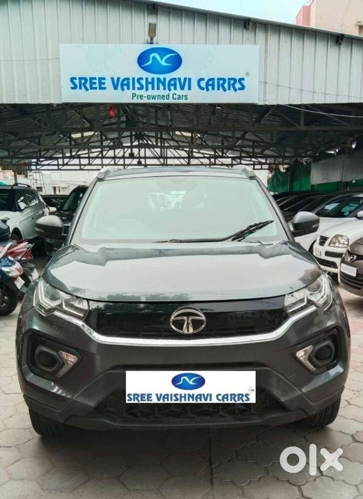 Tata Nexon, 2022, Petrol