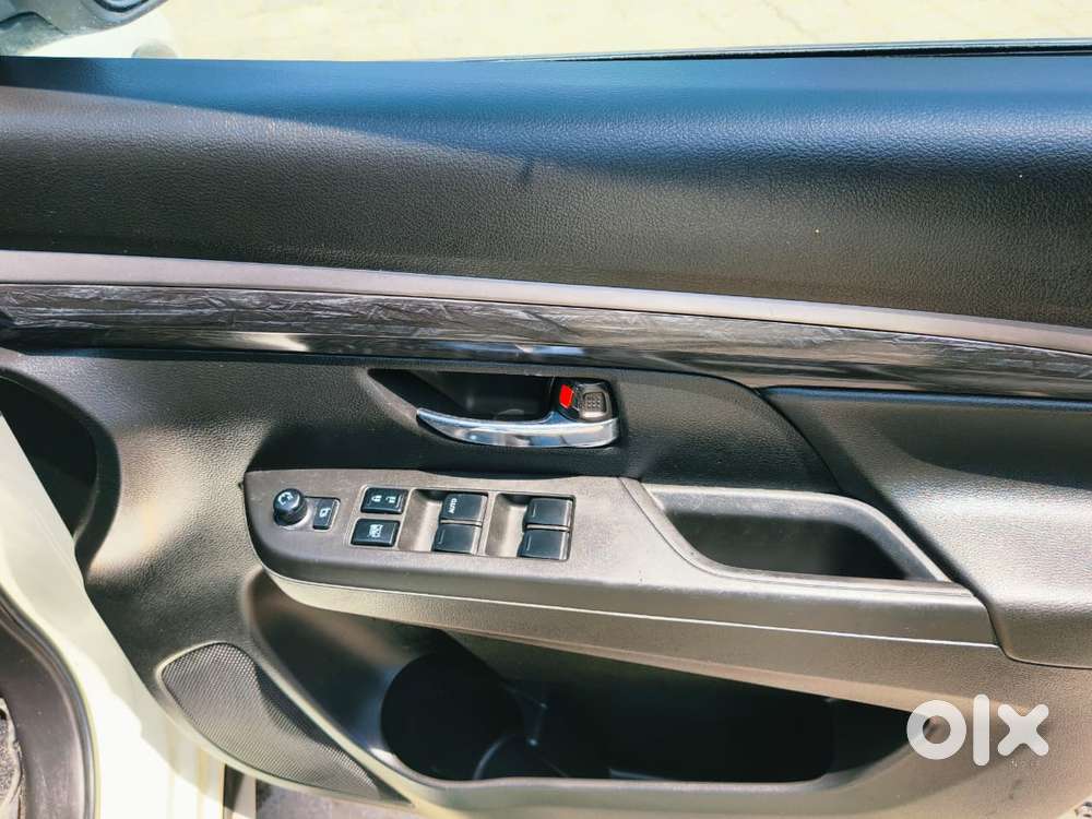 Maruti Suzuki Xl6 1.5 Zeta Mt, 2022, Petrol