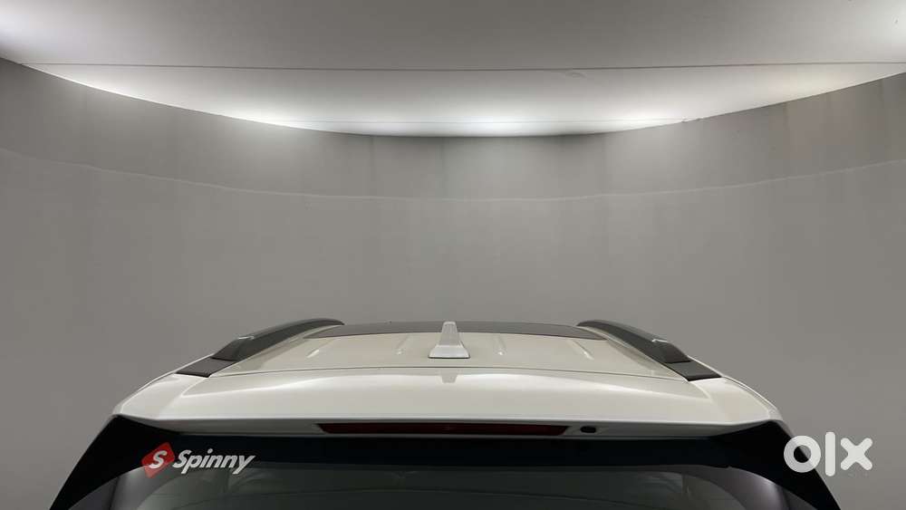 Mahindra Xuv700 2.2 Ax 5 Diesel At 7 Str, 2023, Diesel