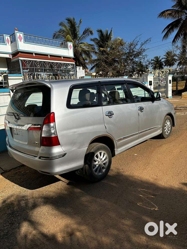 Toyota Innova Diesel 2014