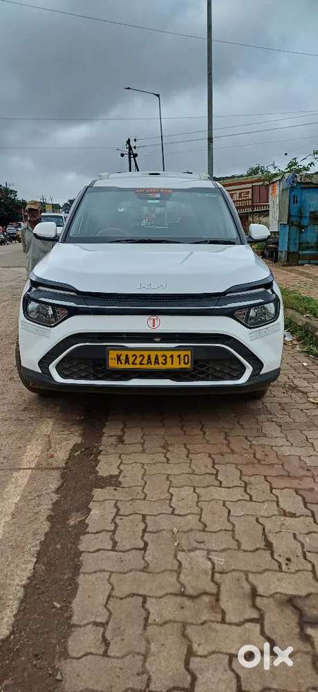 Kia Carens 2023 Diesel Well Maintained Life Time Tax Paid