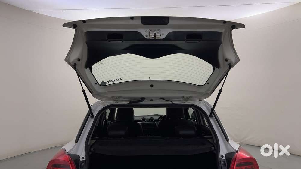 Maruti Suzuki Swift Amt Zxi, 2020, Petrol