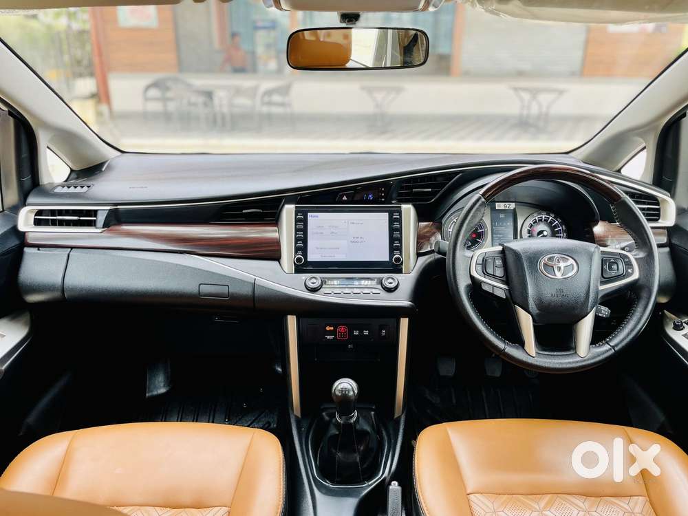 Toyota Innova Crysta 2.4 V, 2024, Diesel