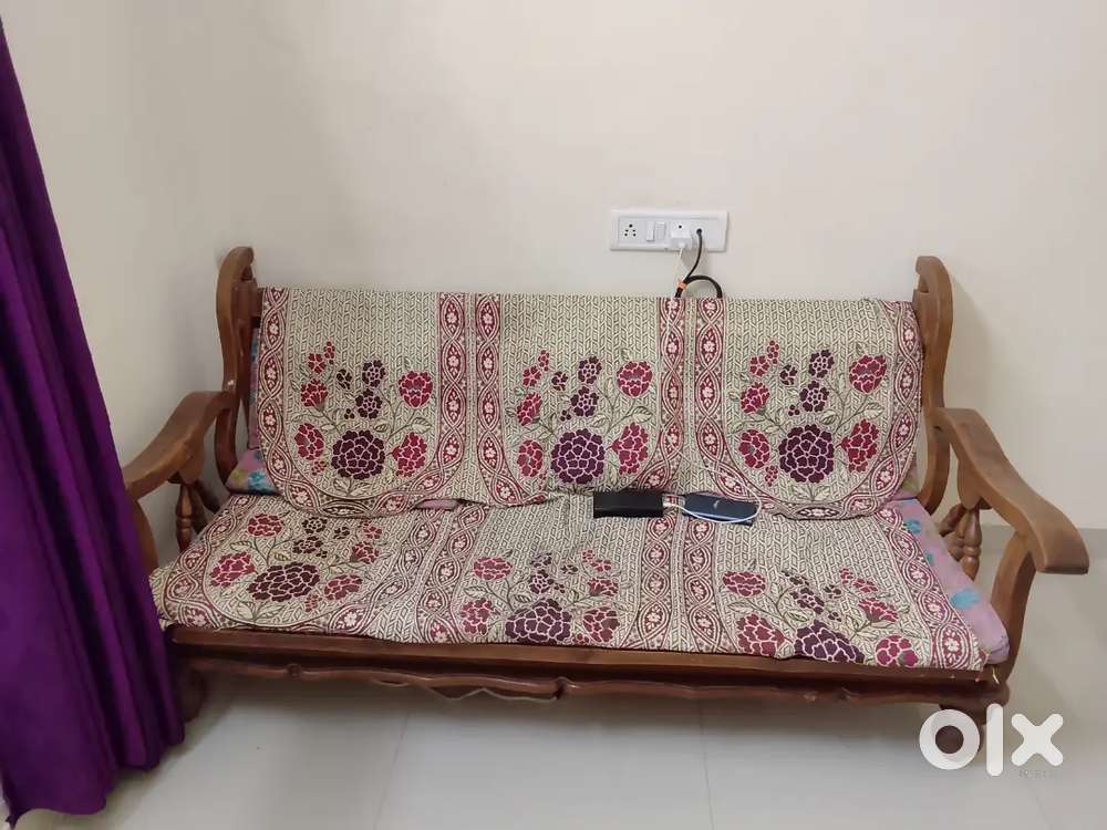 Sofa with cushion and makeup drawer capat