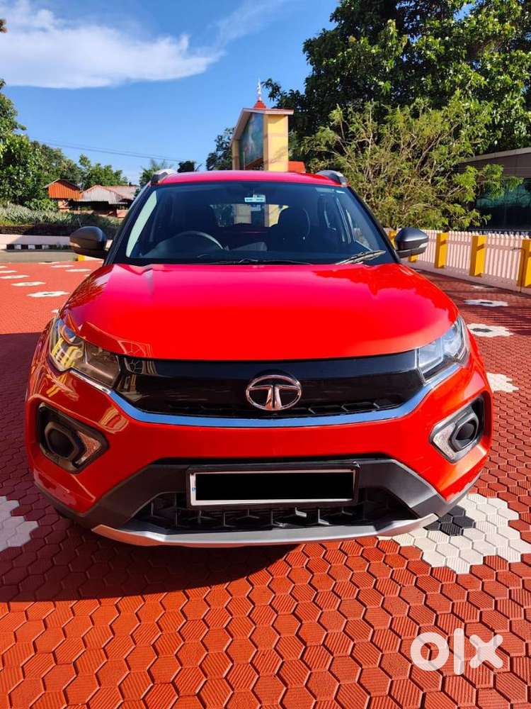 Tata Nexon 1.5 Revotorq Xma Plus (s) Amt, 2022, Petrol
