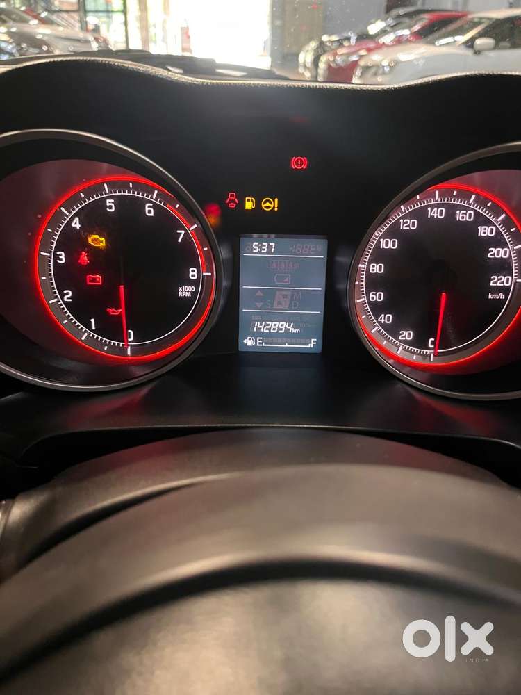 Maruti Suzuki Swift Vxi + Manual, 2019, Petrol
