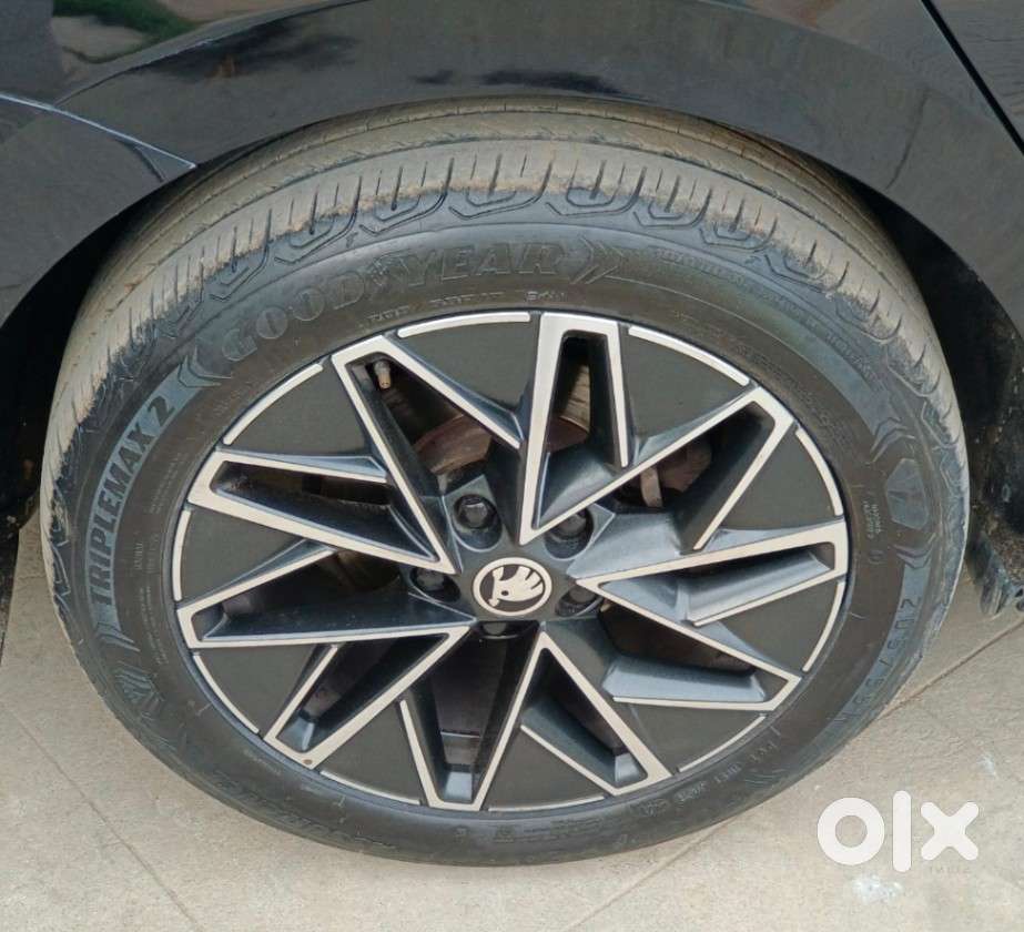 Skoda Octavia 2.0 L K Tsi At, 2022, Petrol