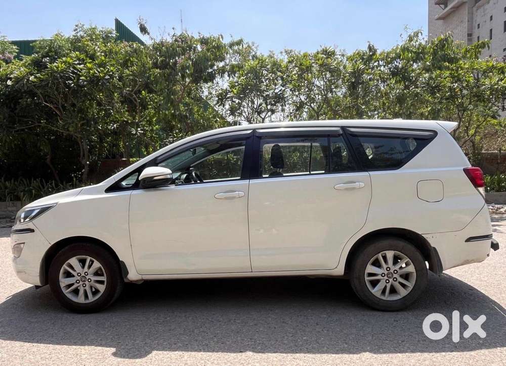 Toyota Innova Crysta 2.4 G Mt, 2017, Diesel
