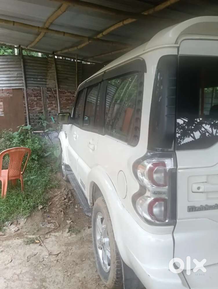 Mahindra Scorpio Classic 2016 Petrol