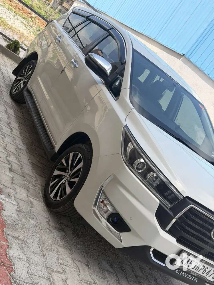 Toyota Innova Crysta 2022 Diesel Well Maintained